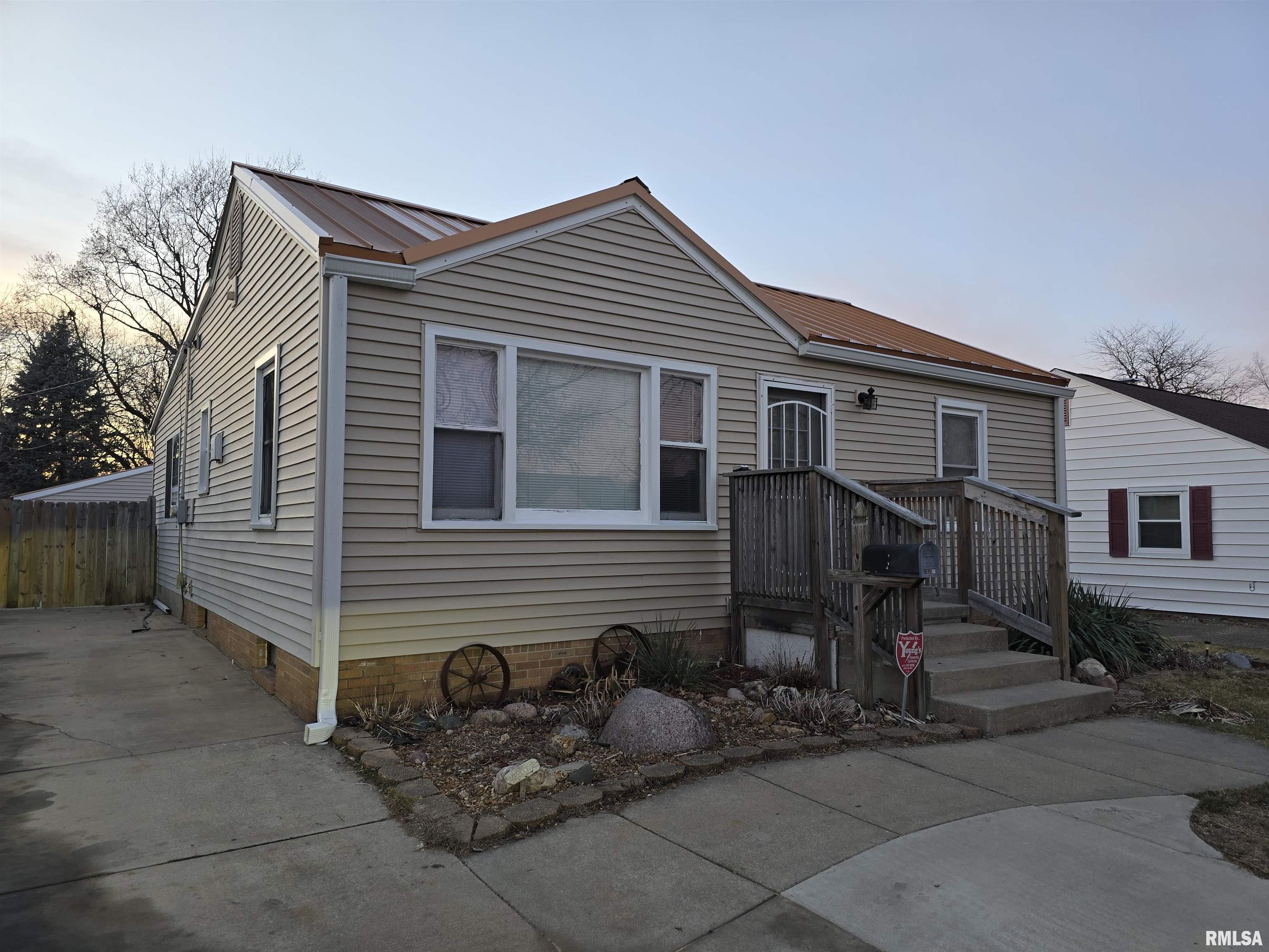 1721 North 22nd Street Springfield, IL 62702 - Photo 2 of 30