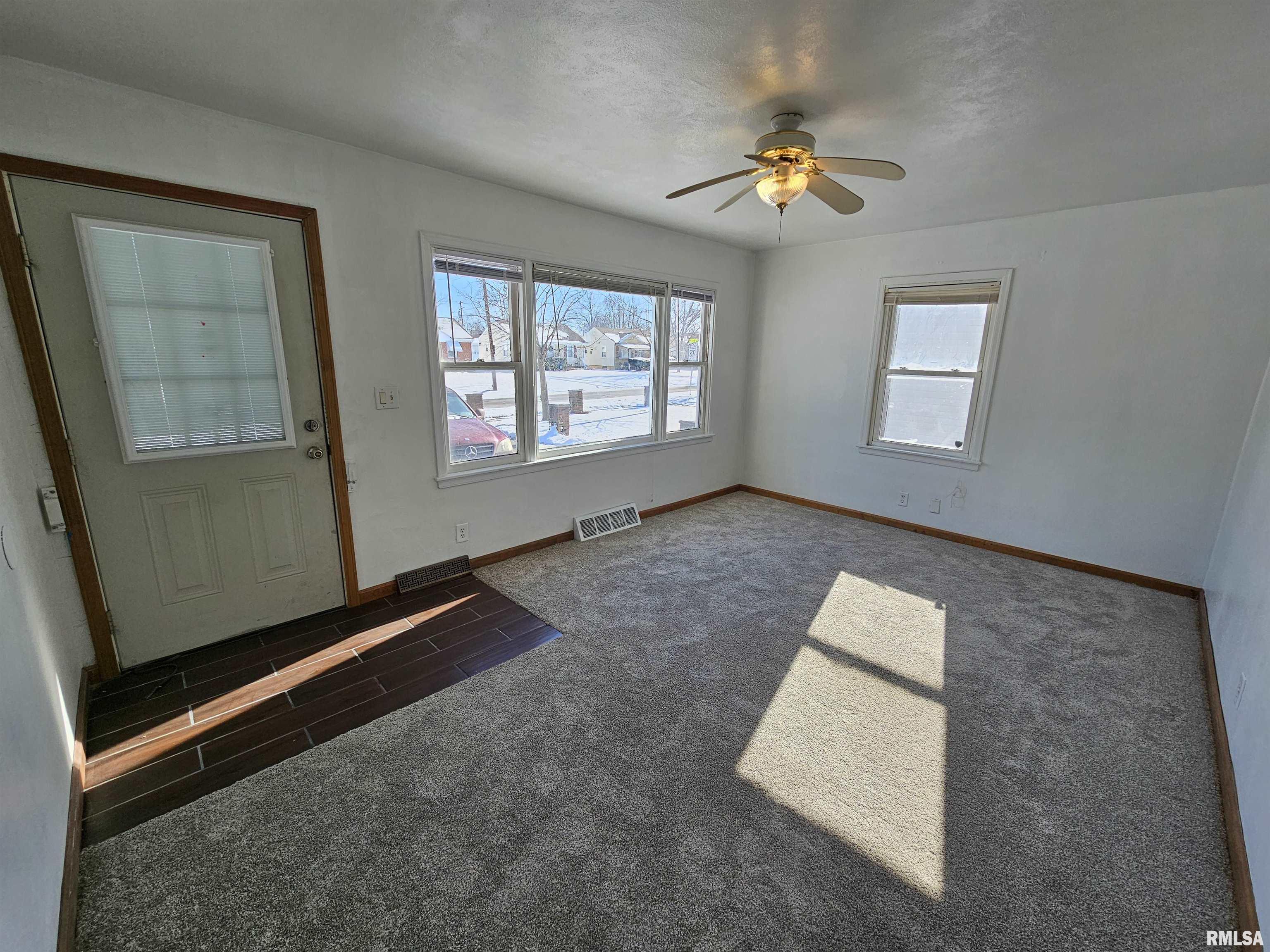 1721 North 22nd Street Springfield, IL 62702 - Photo 5 of 30