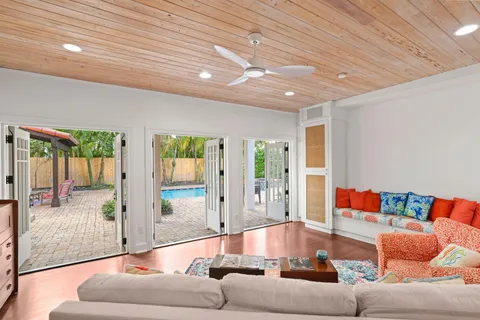 $3,800,000 | 429 30th Street, West Palm Beach, FL 33407