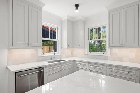 $3,800,000 | 429 30th Street, West Palm Beach, FL 33407