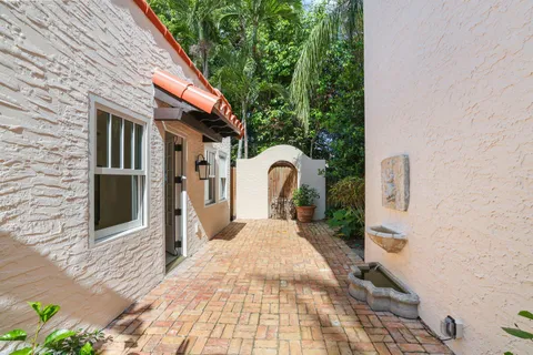 $3,800,000 | 429 30th Street, West Palm Beach, FL 33407
