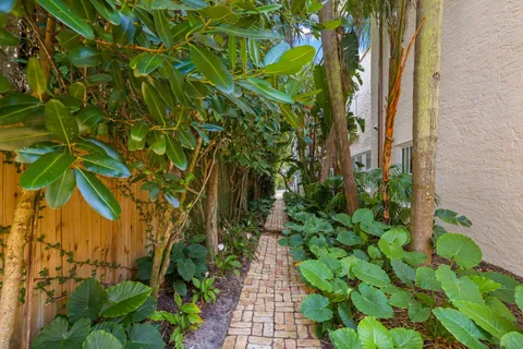 $3,800,000 | 429 30th Street, West Palm Beach, FL 33407
