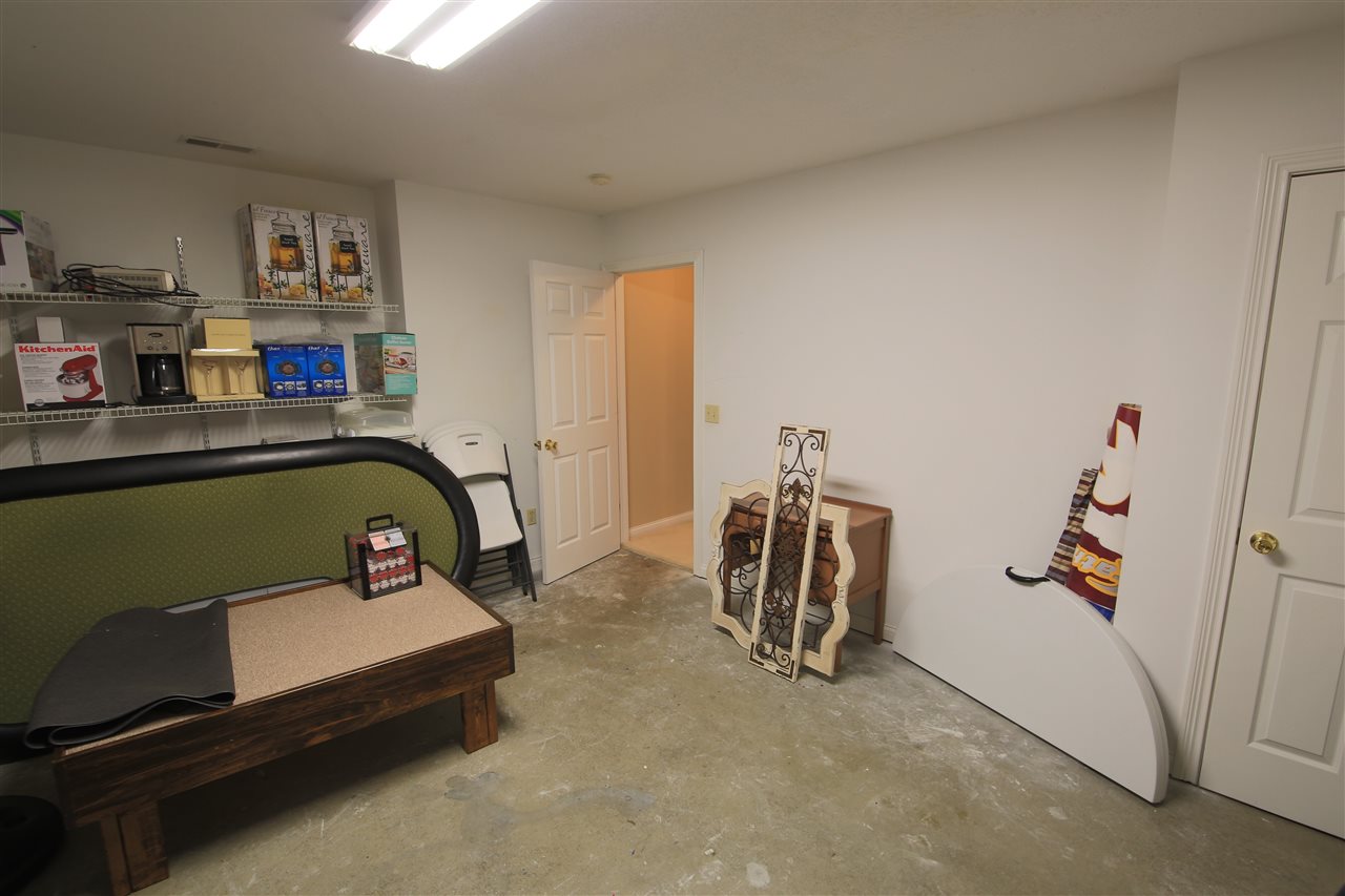 103 Estero Road Fort Wayne, IN 46845 - Photo 34 of 36 Gallery Image 34