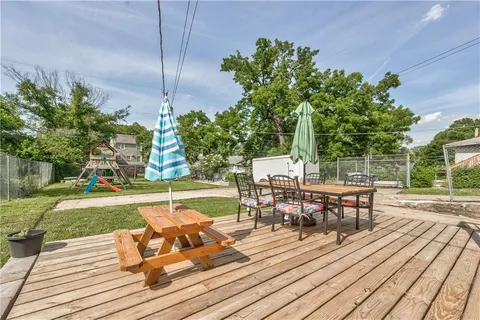 $195,000 | 1176 East 77th Terrace, Kansas City, MO 64131