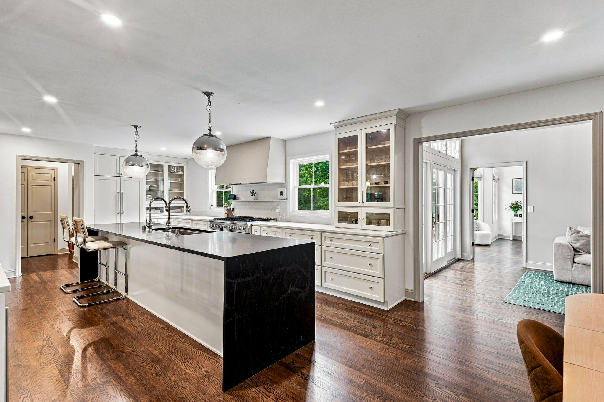 9931 North Otto Road Mequon, WI 53092 - Photo 19 of 47 9931 North Otto Road, Mequon - HDR-4