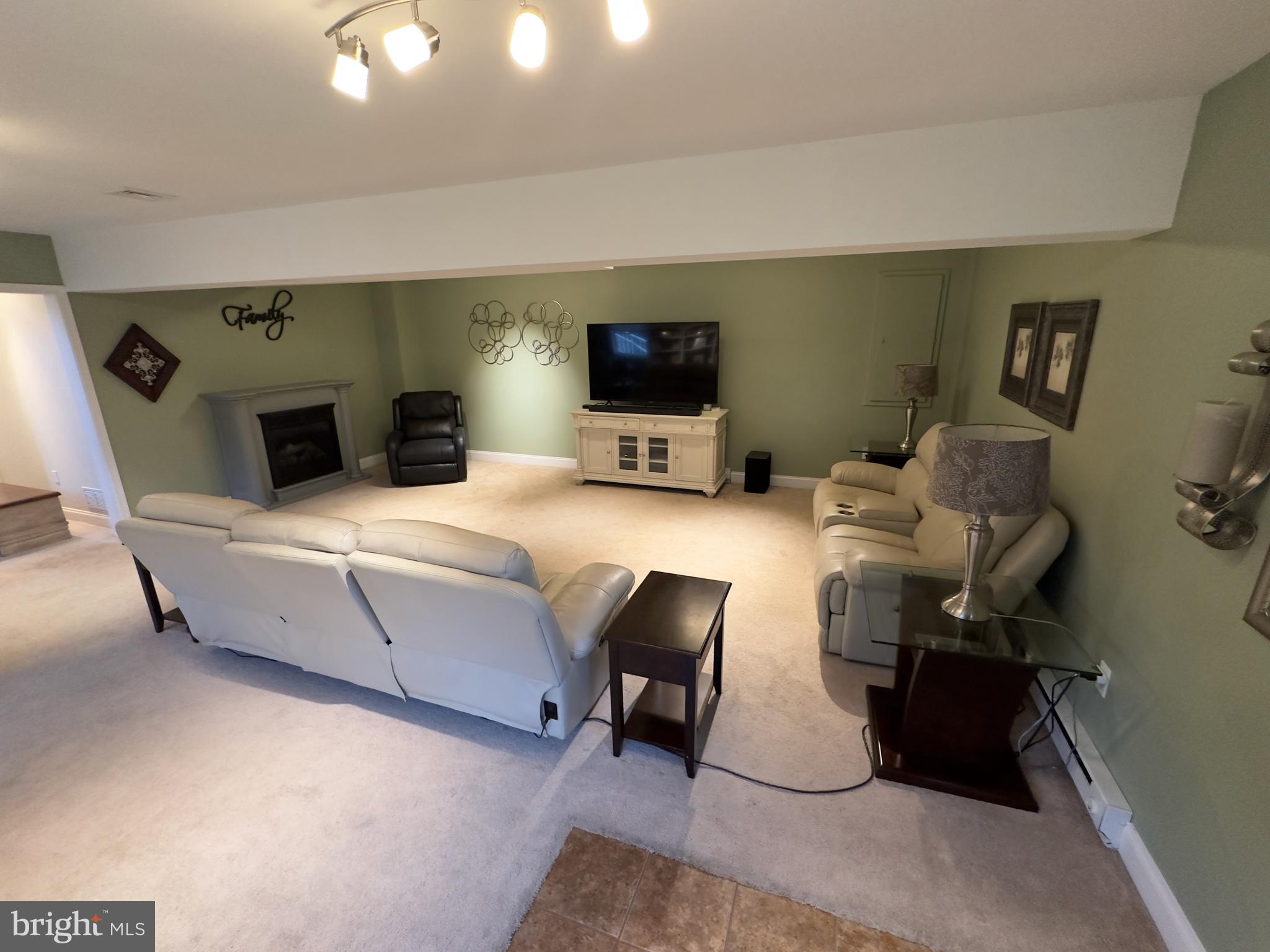 9 Hickory Road Carlisle, PA 17015 - Photo 21 of 22 Gallery Image 21