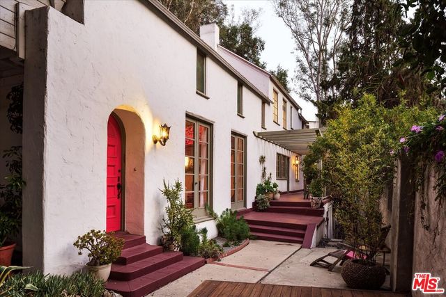 $9,295 | 8012 Lark Lane, Los Angeles, CA 90046