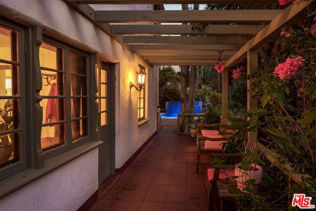 $9,295 | 8012 Lark Lane, Los Angeles, CA 90046