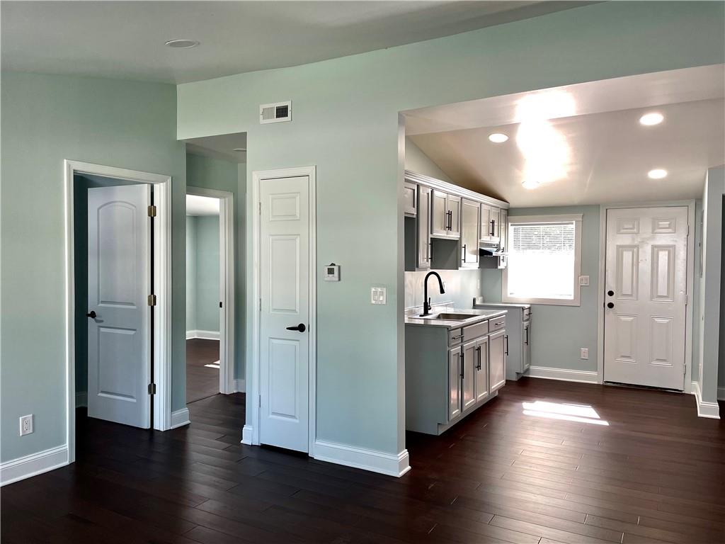 4705 Ribble Road Indianapolis, IN 46218 - Photo 6 of 15 Gallery Image 6