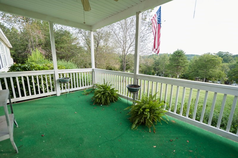 255 Wooden Bridge Road Campobello, SC 29322 - Photo 31 of 36