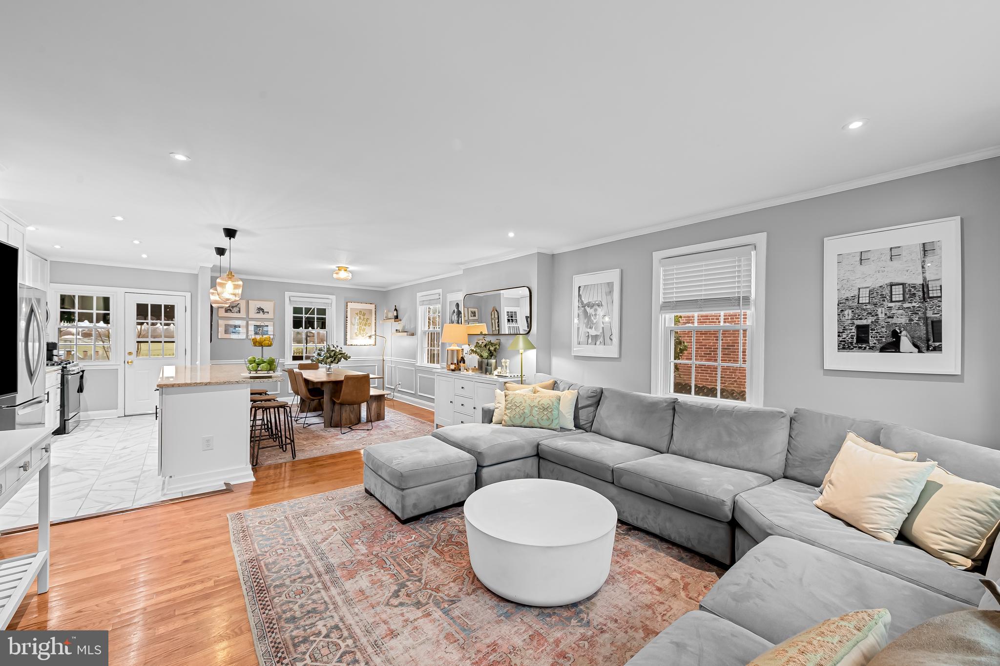 301 Overbrook Road Baltimore, MD 21212 - Photo 5 of 38