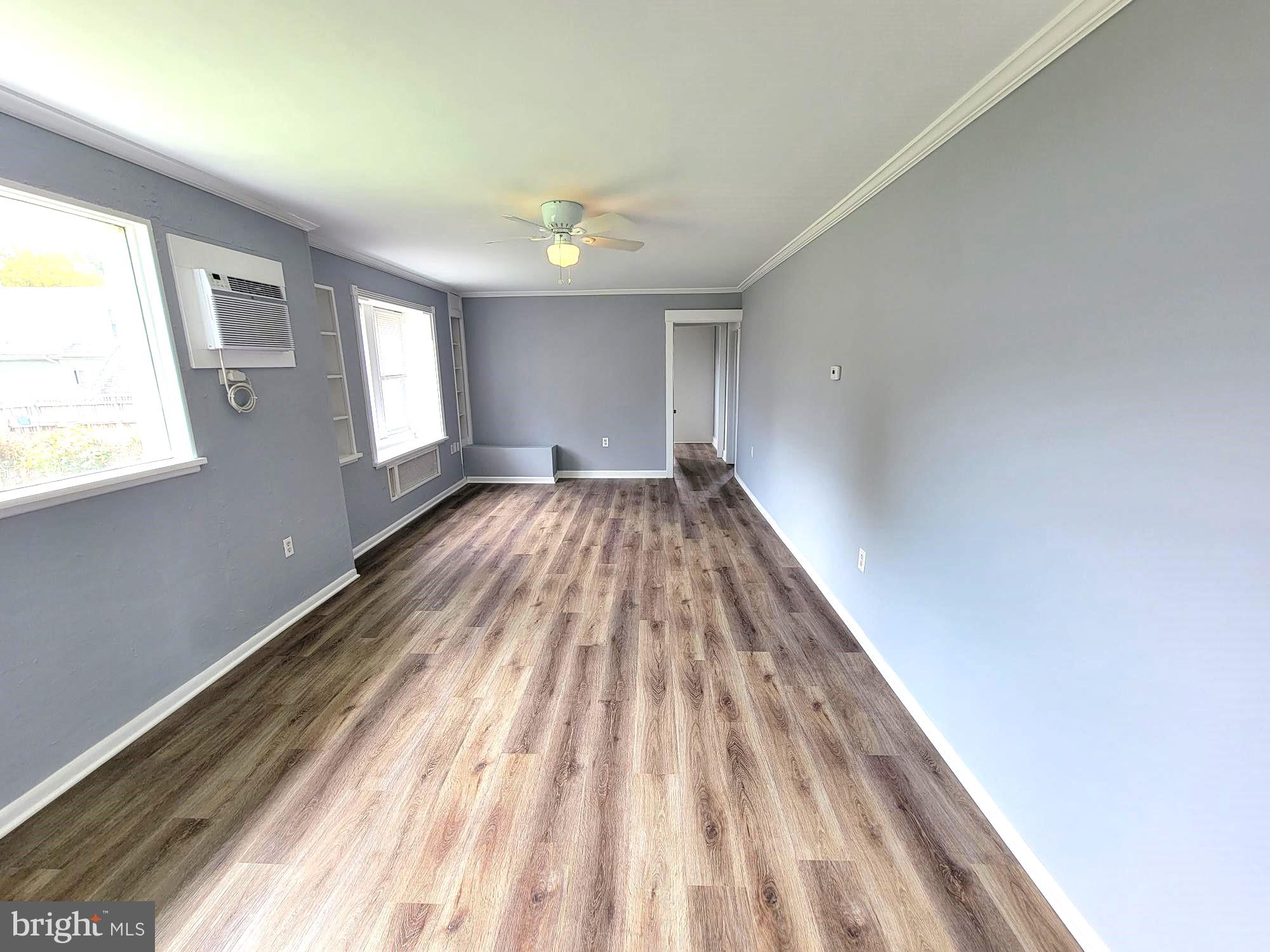 184 Kendall Boulevard Oaklyn, NJ 08107 - Photo 6 of 23 Living Room