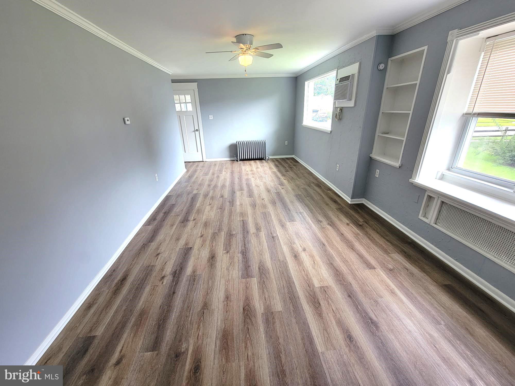 184 Kendall Boulevard Oaklyn, NJ 08107 - Photo 7 of 23 Living Room