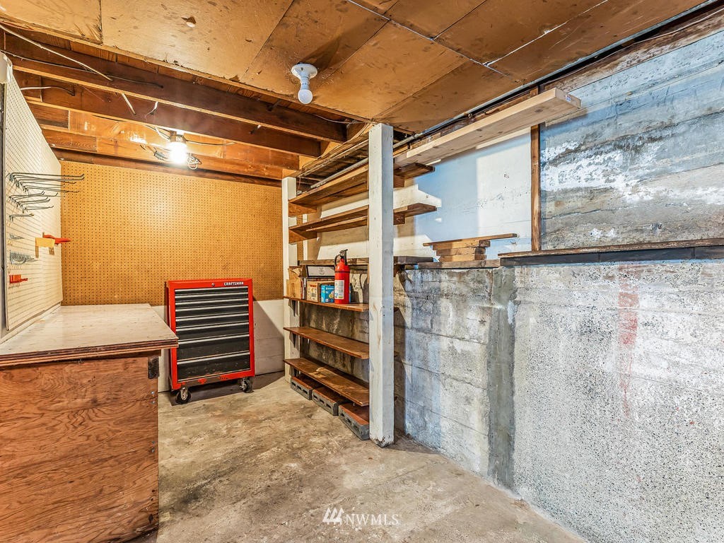 9222 12th Avenue Southwest Seattle, WA 98106 - Photo 19 of 30 a view of storage and utility room