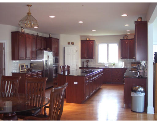22 Overlook Road Hopkinton, MA 01748 - Photo 3 of 30 Gallery Image 3