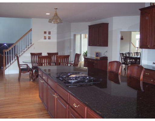 22 Overlook Road Hopkinton, MA 01748 - Photo 4 of 30 Gallery Image 4