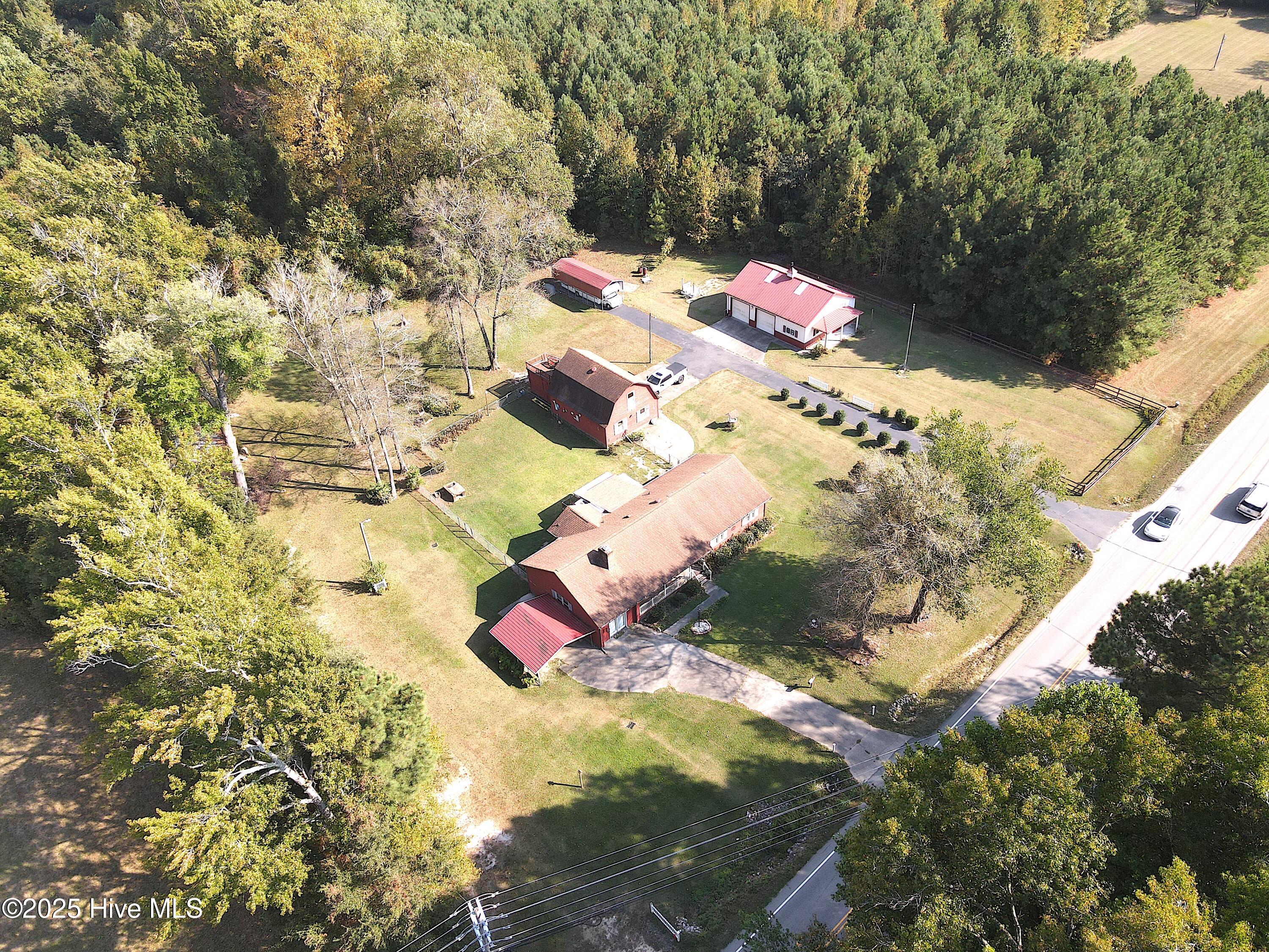 5410 Lamm Road Wilson, NC 27893 - Photo 7 of 33 dji_fly_20250925_154226_525_175882950266