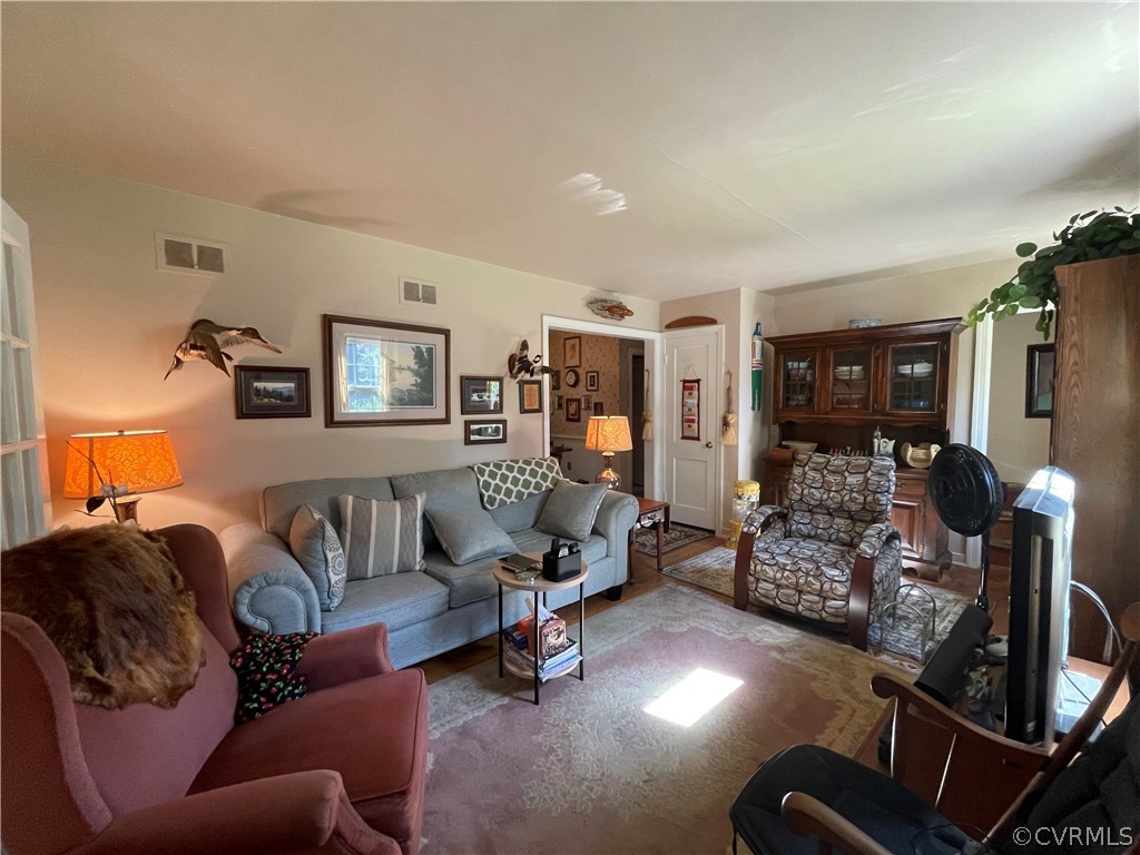 1208 Santa Anna Road Henrico, VA 23229 - Photo 4 of 33 Gallery Image 4
