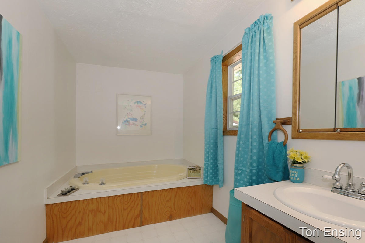 4798 Northwest Lake Road Lakeview, MI 48850 - Photo 10 of 12 IMG__4816