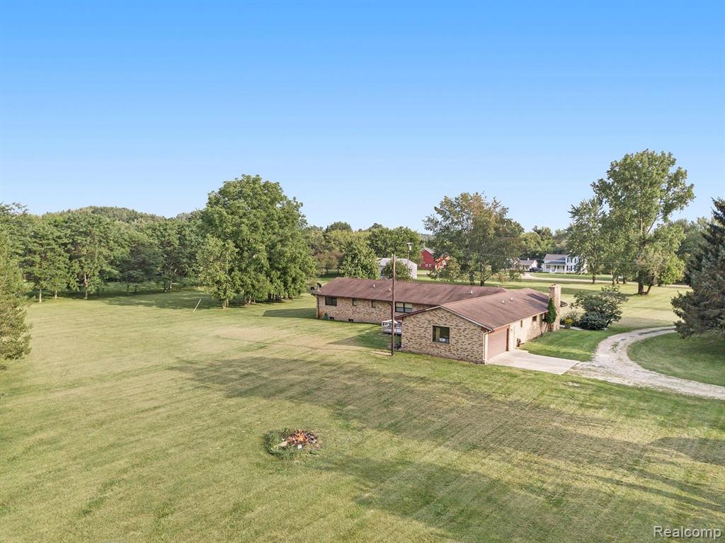 6500 Layton Road Fowlerville, MI 48836 - Photo 35 of 37