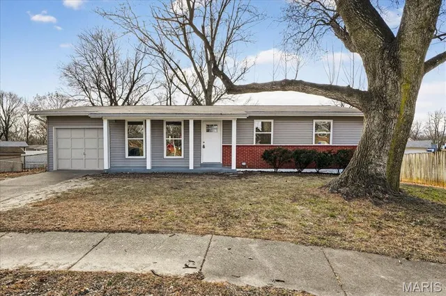 $209,000 | 1077 Armada Court, Florissant, MO 63031