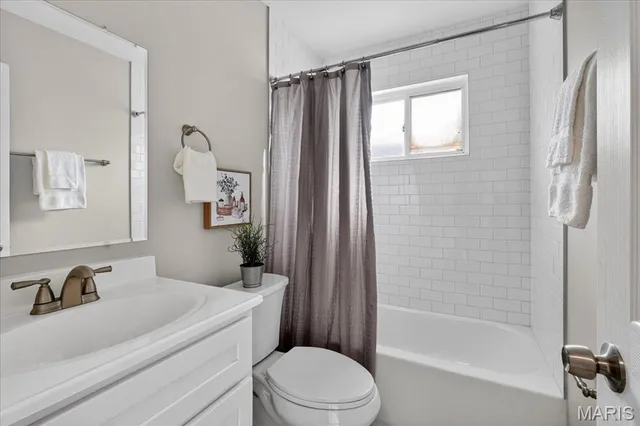 $209,000 | 1077 Armada Court, Florissant, MO 63031