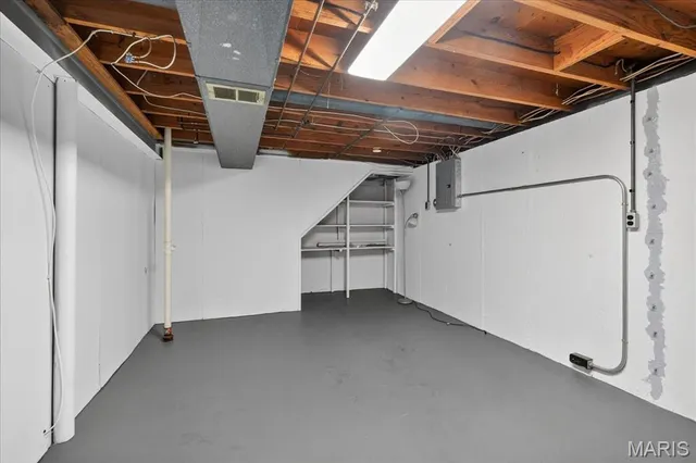 $209,000 | 1077 Armada Court, Florissant, MO 63031