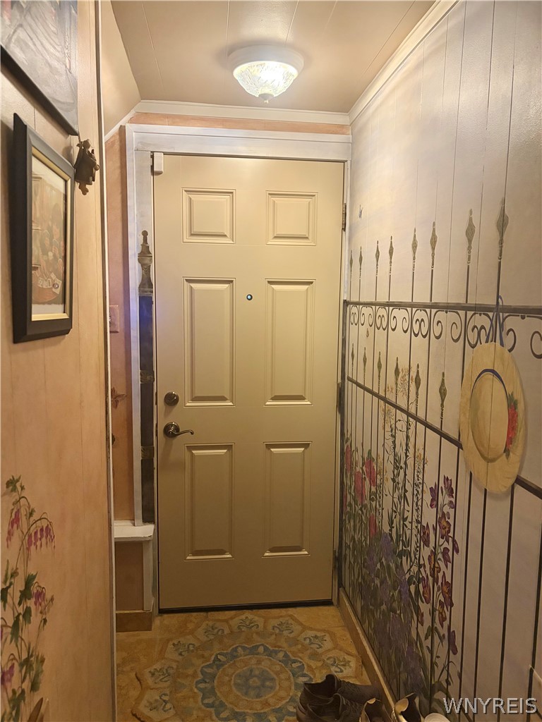 9 Norran Drive Rochester, NY 14609 - Photo 2 of 35
