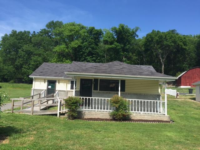 1542 Burning Bush Road Ringgold, GA 30736 - Photo 3 of 11 IMG_3042