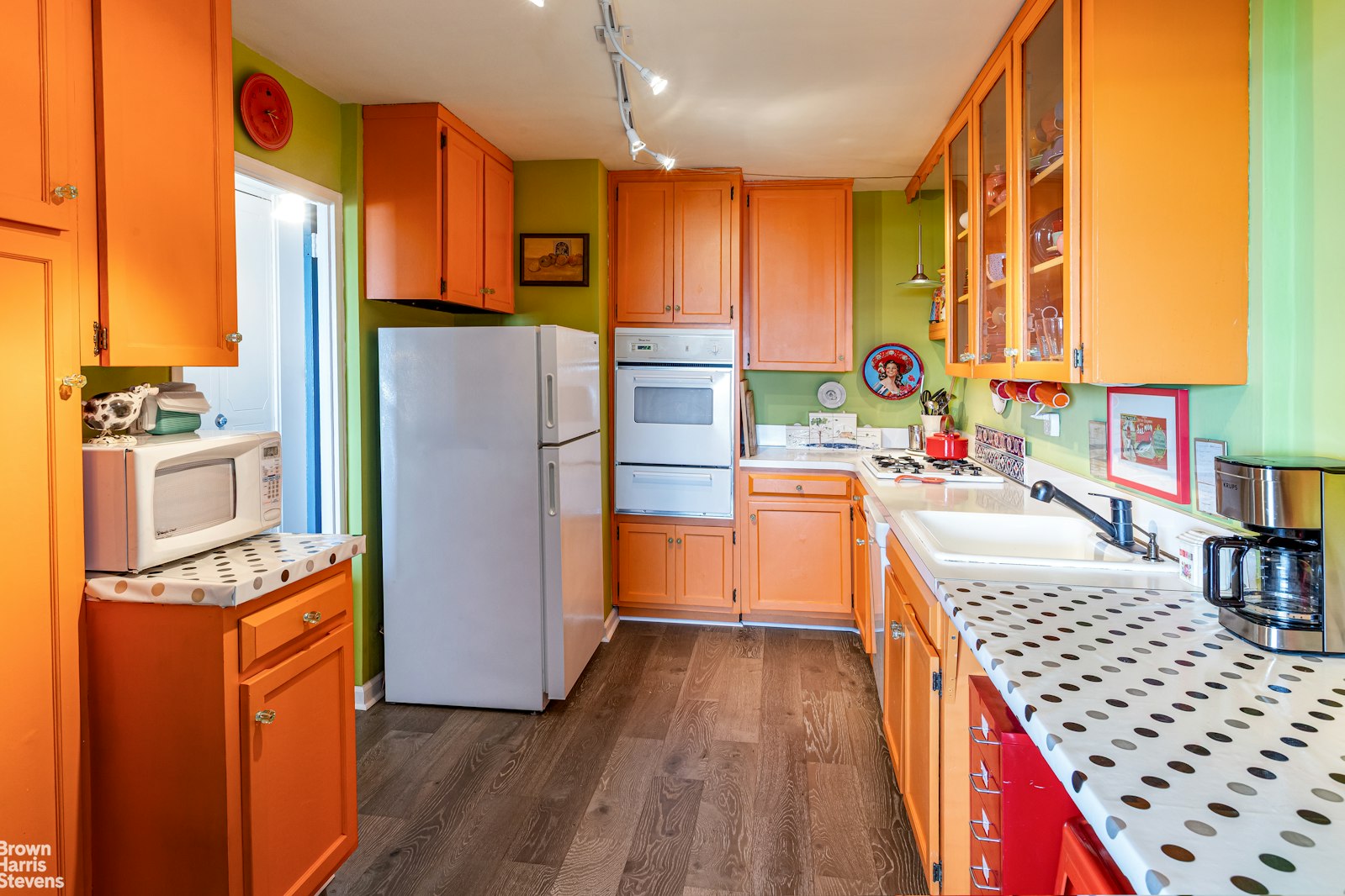 2500 Johnson Avenue, Unit 7S Bronx, NY 10463 - Photo 10 of 25