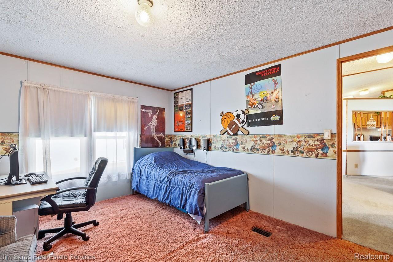 4990 Addison Road Jonesville, MI 49250 - Photo 14 of 26 4990 Addison Rd - 1018.jpg