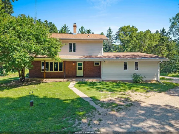 $384,900 | W10463 Leskovec Lane, Crivitz, WI 54114