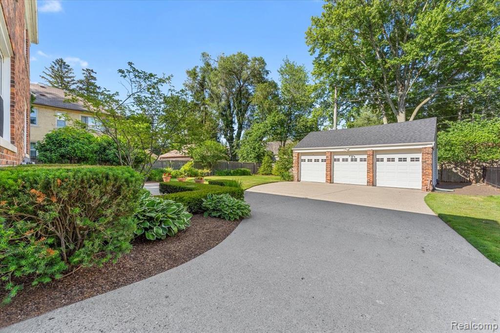 450 Neff Road Grosse Pointe, MI 48230 - Photo 46 of 60