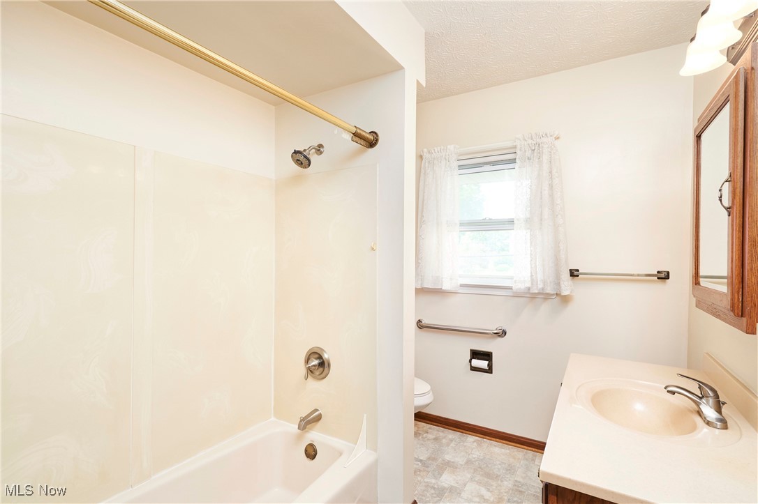 415 West Waterloo Road Akron, OH 44314 - Photo 19 of 24