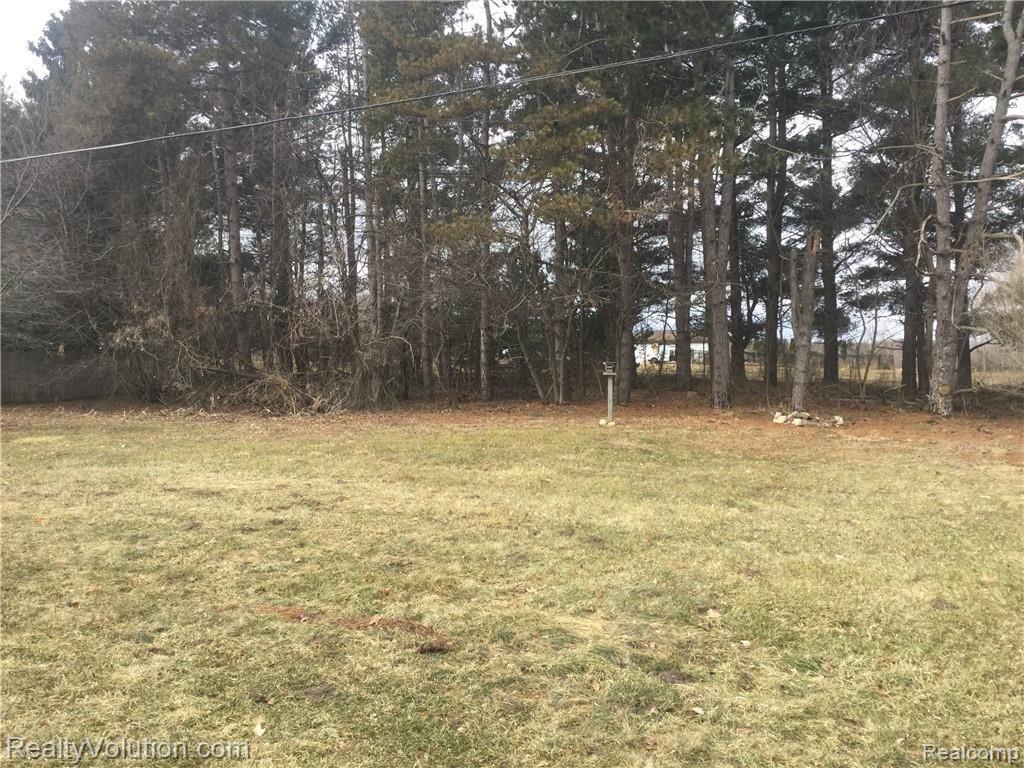 777 North Wilder Road Lapeer, MI 48446 - Photo 4 of 21 E6C762EF-DCE7-4E0C-B036-12BF1DC1CA66.jpeg