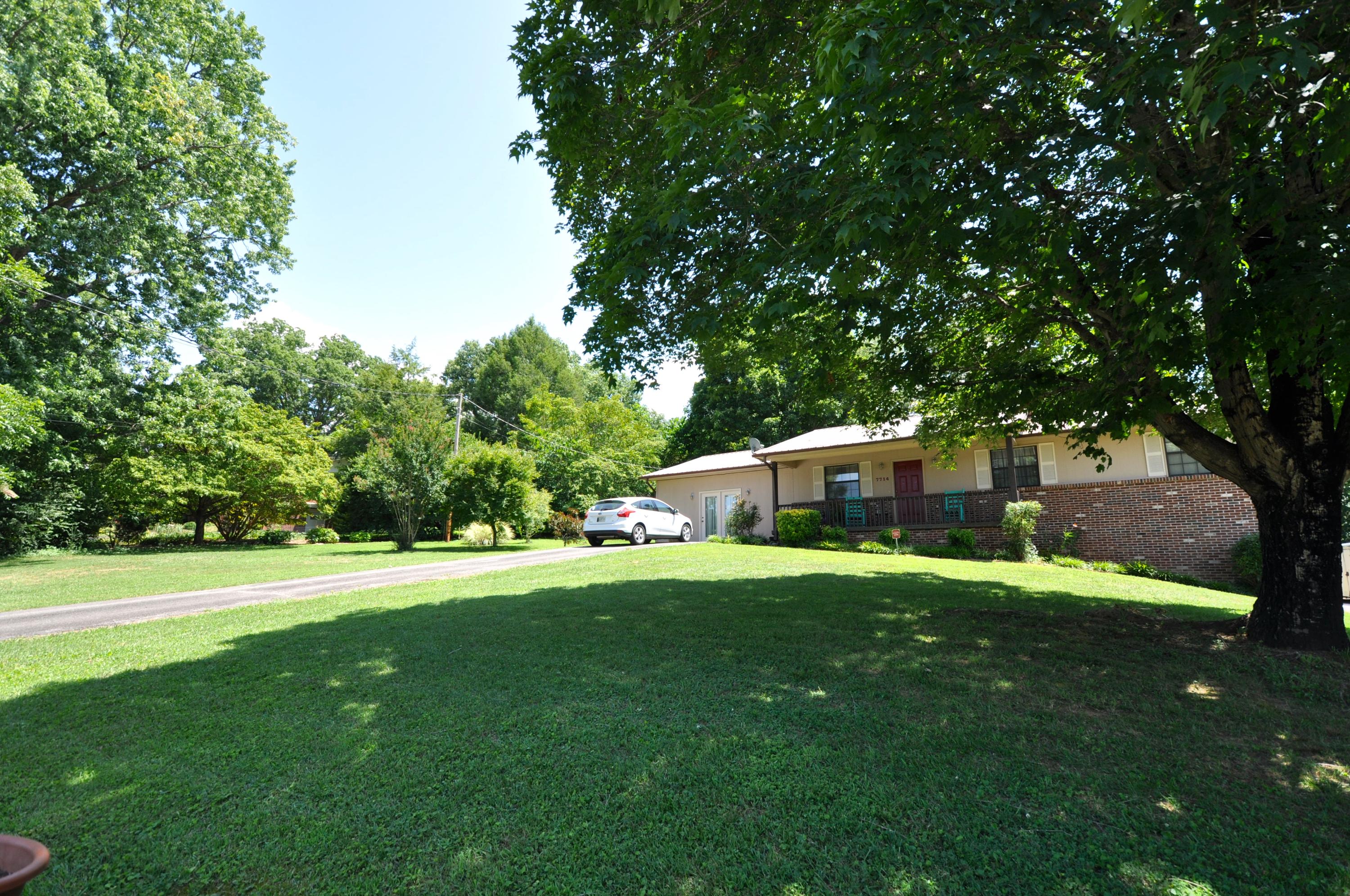 7714 Chestnut Hill Road Townsend, TN 37882 - Photo 3 of 28 DSC_0016