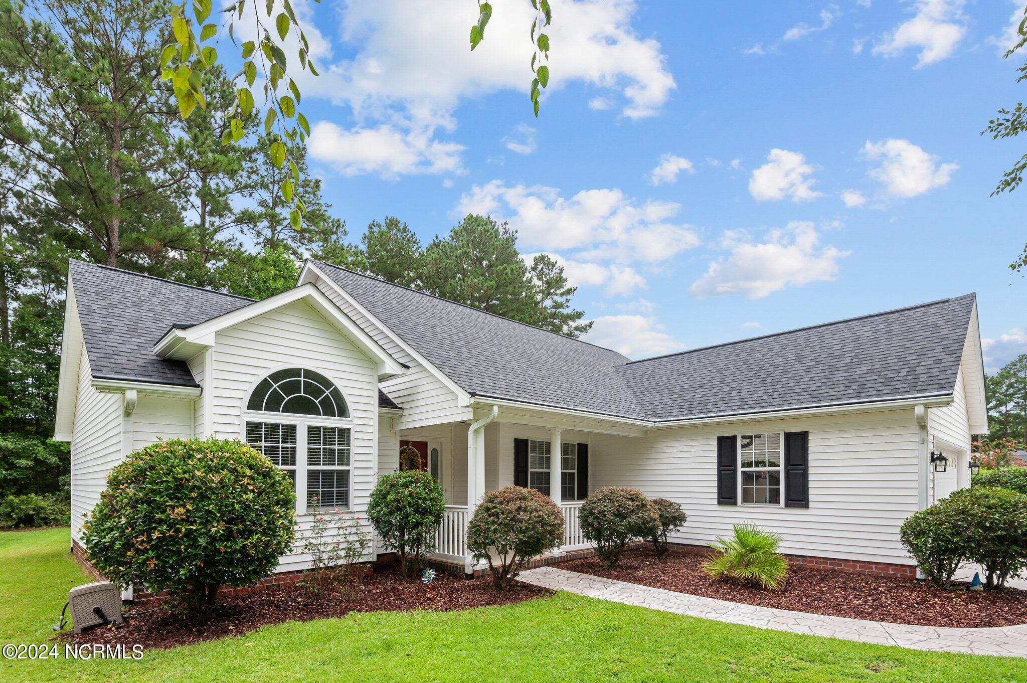 421 Neuchatel Road New Bern, NC 28562 - Photo 1 of 37 1-web-or-mls-_DSC5156