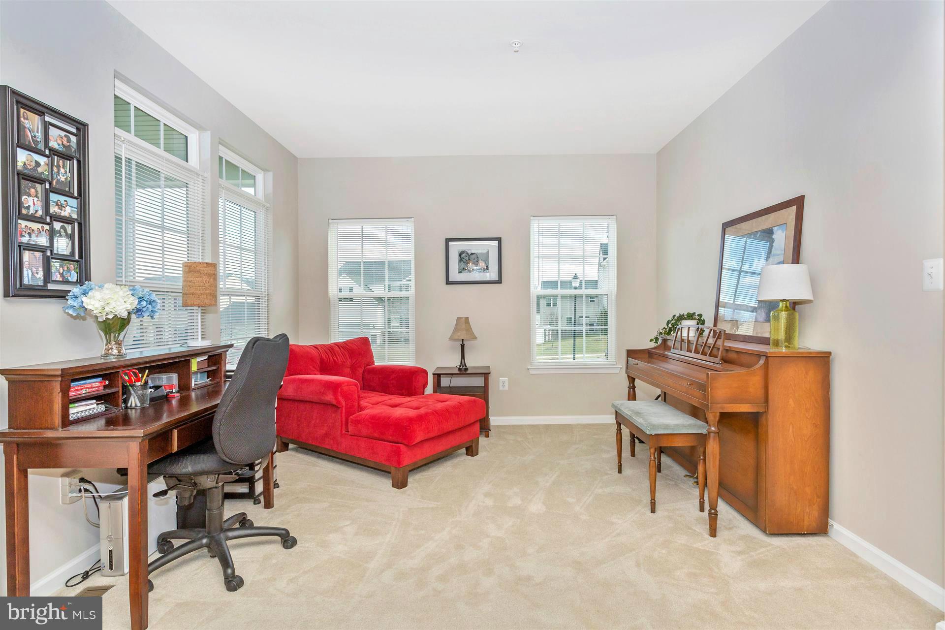 2100 Artillery Road Frederick, MD 21702 - Photo 5 of 30 Living Room