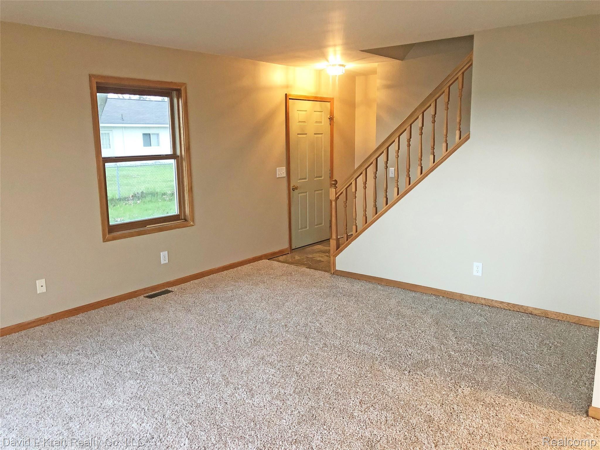 2936 Port Austin Road Port Austin, MI 48467 - Photo 9 of 27 2936PtAustinLR.jpg