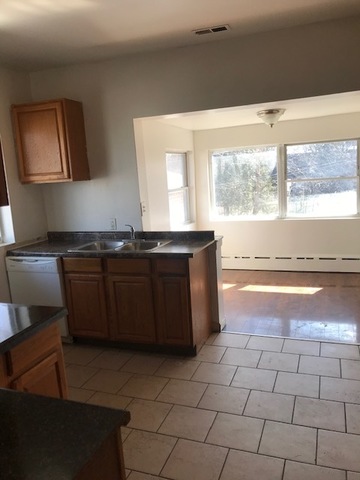 126 West Roosevelt Road Wheaton, IL 60187 - Photo 9 of 11
