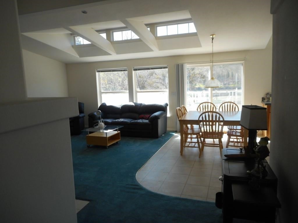 26734 Copco Road Montague, CA 96064 - Photo 26 of 34 Gallery Image 26