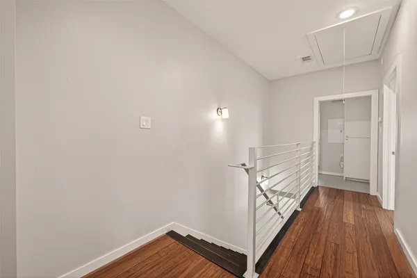 $2,900 | 1819 South Street, Houston, TX 77009