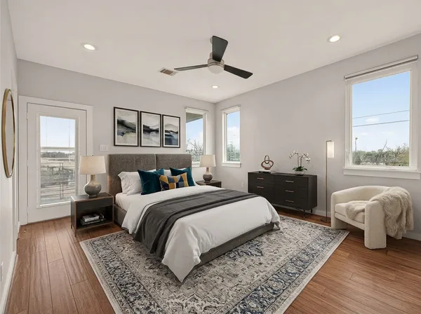 $2,900 | 1819 South Street, Houston, TX 77009