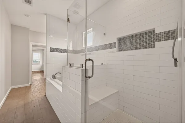 $2,900 | 1819 South Street, Houston, TX 77009