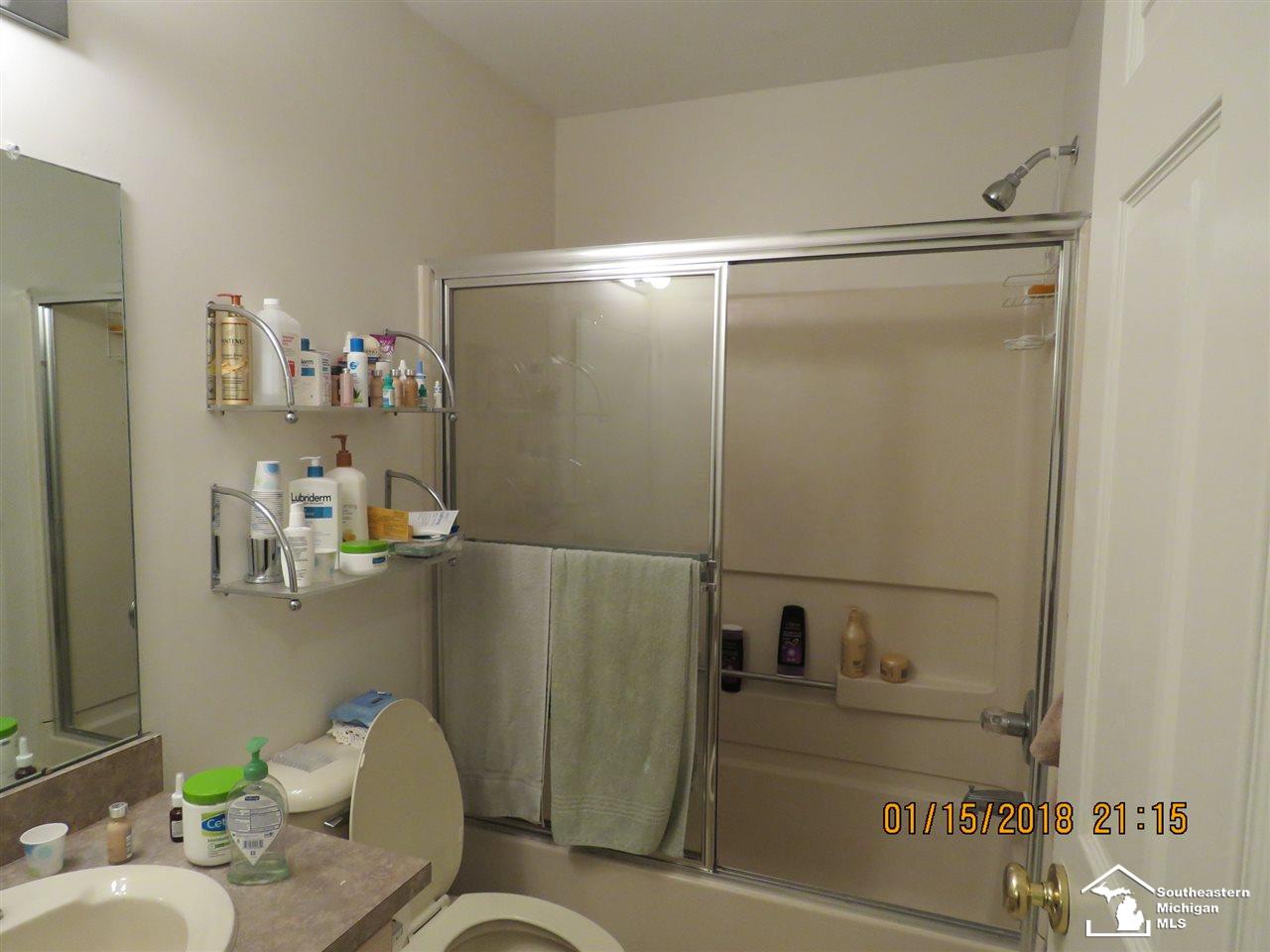 4308 Schaefer Road Dearborn, MI 48126 - Photo 10 of 18