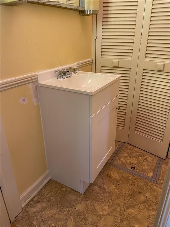 520 Golf Club Road Anderson, IN 46011 - Photo 23 of 31 Gallery Image 23