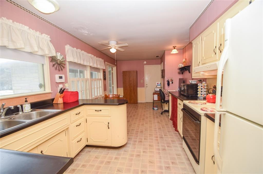 520 Golf Club Road Anderson, IN 46011 - Photo 10 of 31 Gallery Image 10