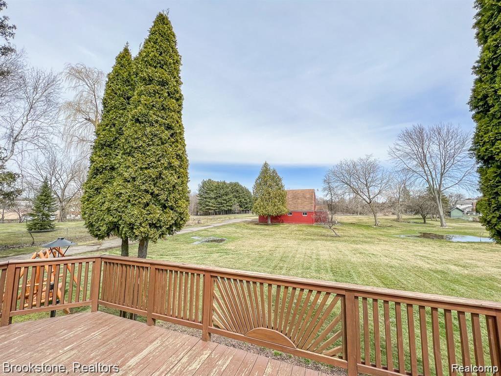 8335 Fenton Road Grand Blanc, MI 48439 - Photo 7 of 53 HardyMediaCompany-6330.jpg