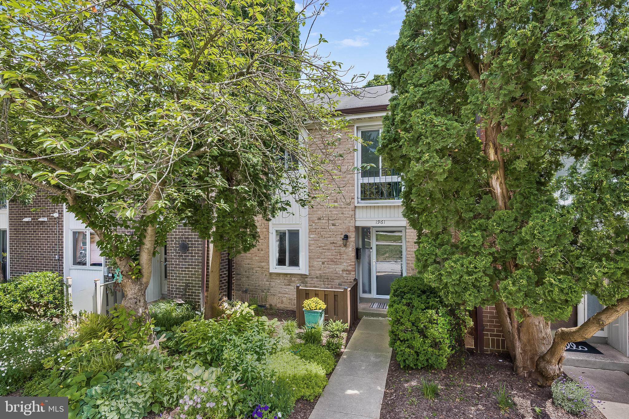 1961 Greenberry Road Baltimore, MD 21209 - Photo 1 of 38 Front