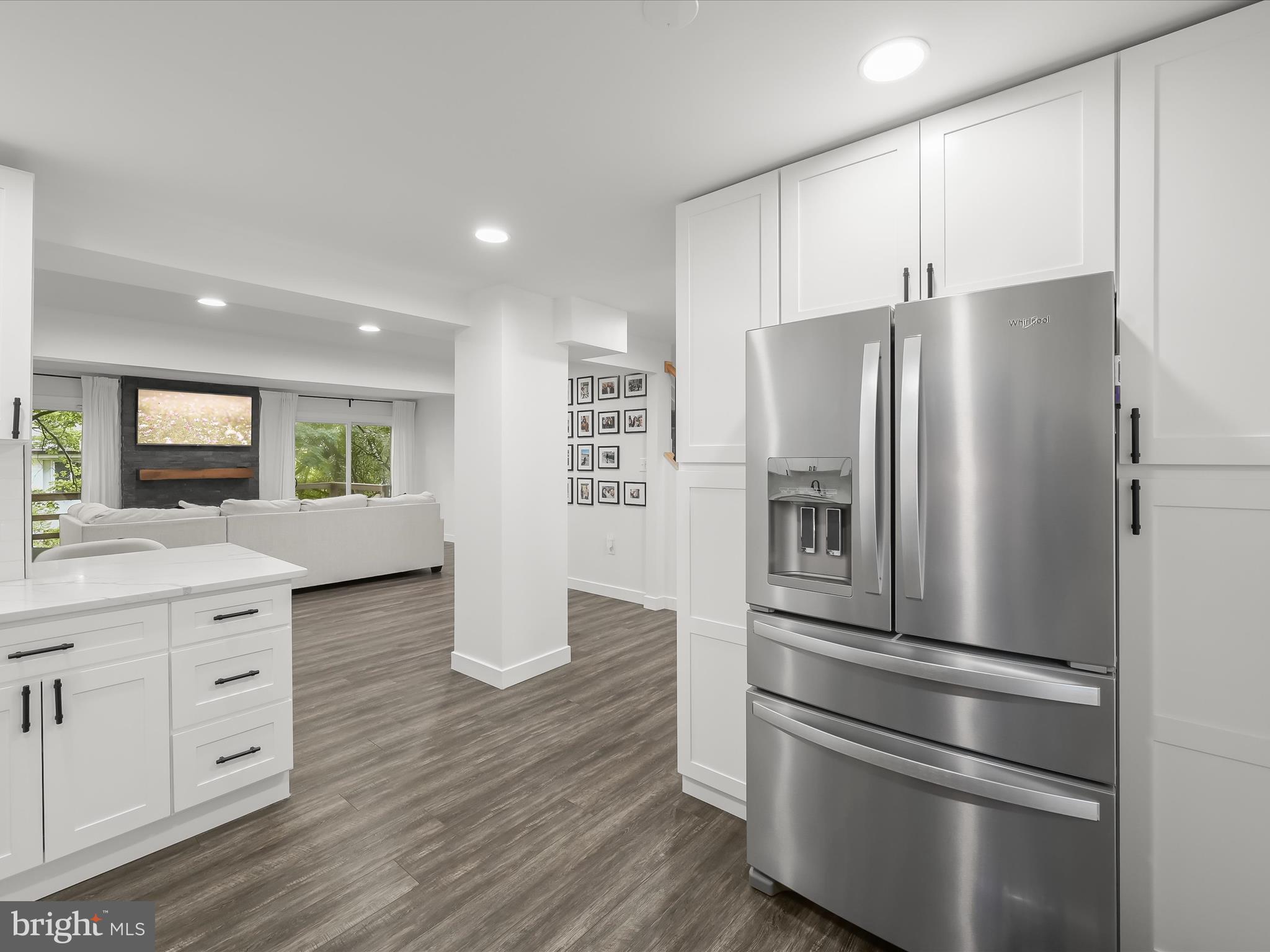 1961 Greenberry Road Baltimore, MD 21209 - Photo 6 of 38 Kitchen